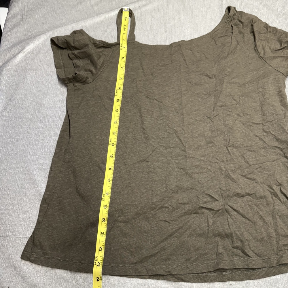 Maurices Olive Cold Shoulder Top Womens Large Cami Strap - Picture 6 of 7